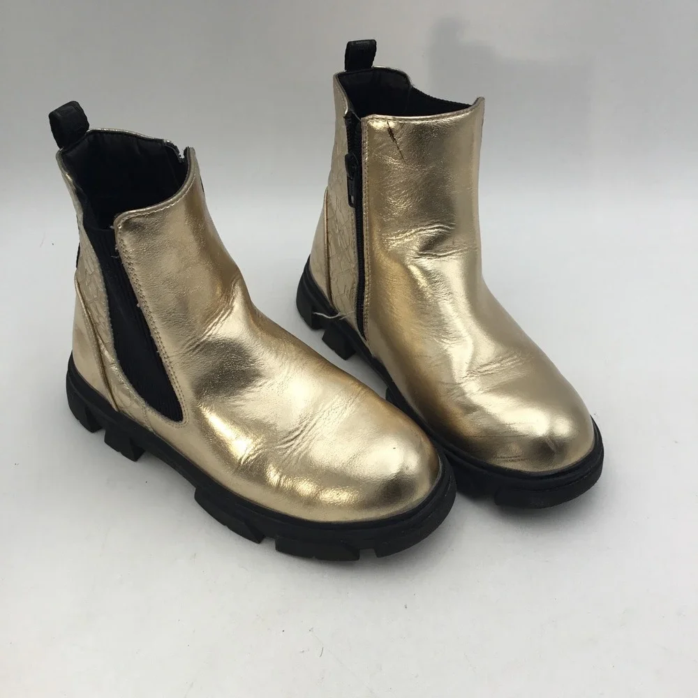 River Island river island